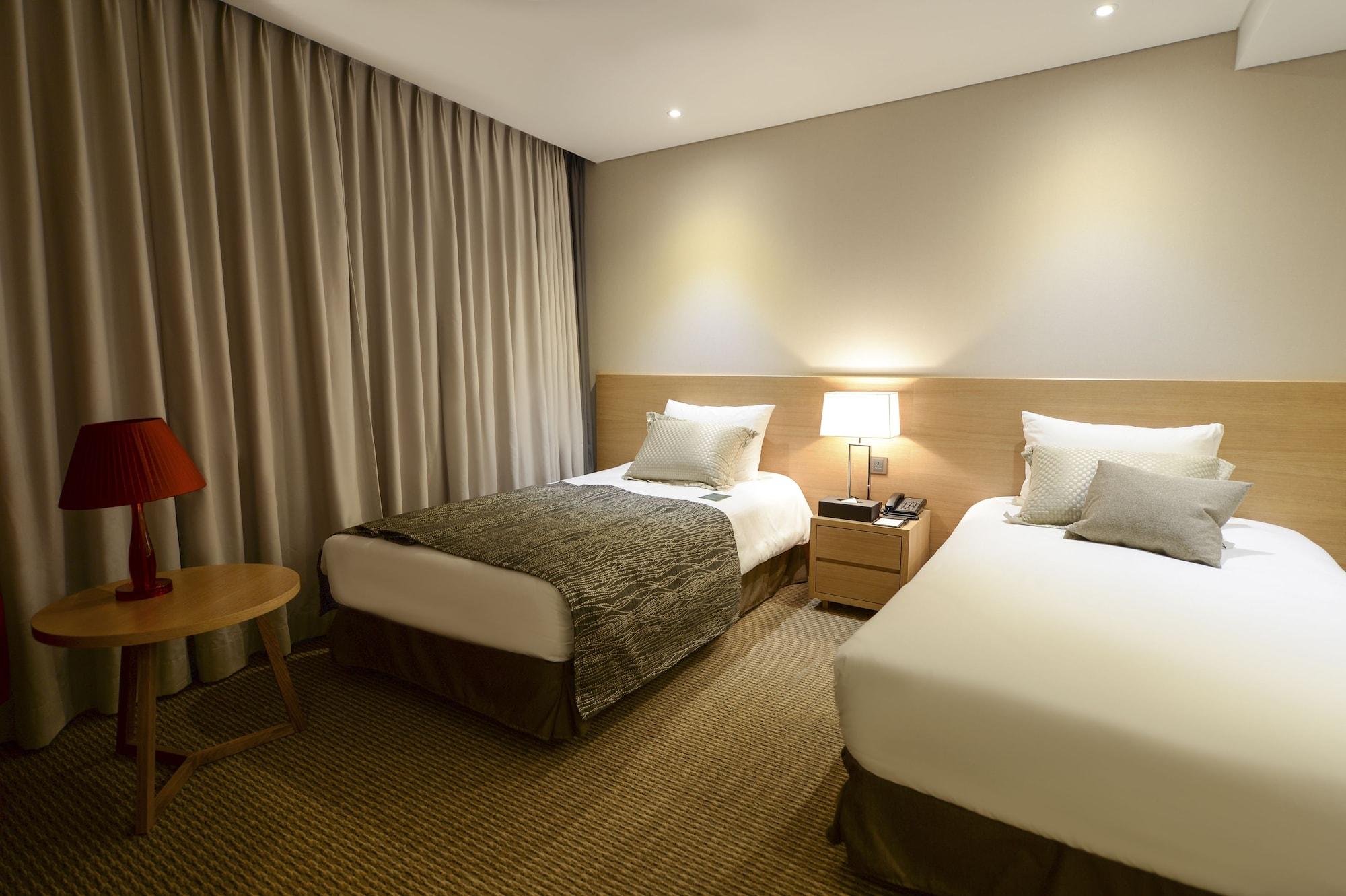 Hotel New Oriental Myeongdong Seoul Exterior photo