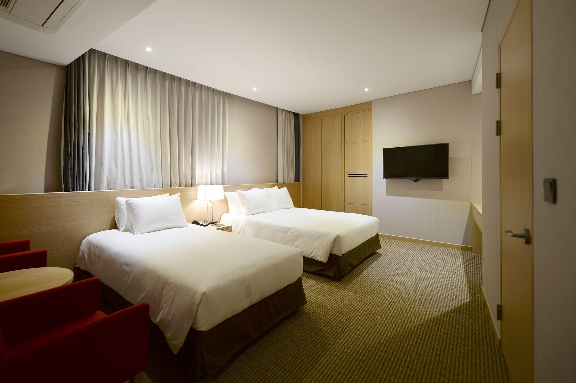 Hotel New Oriental Myeongdong Seoul Exterior photo