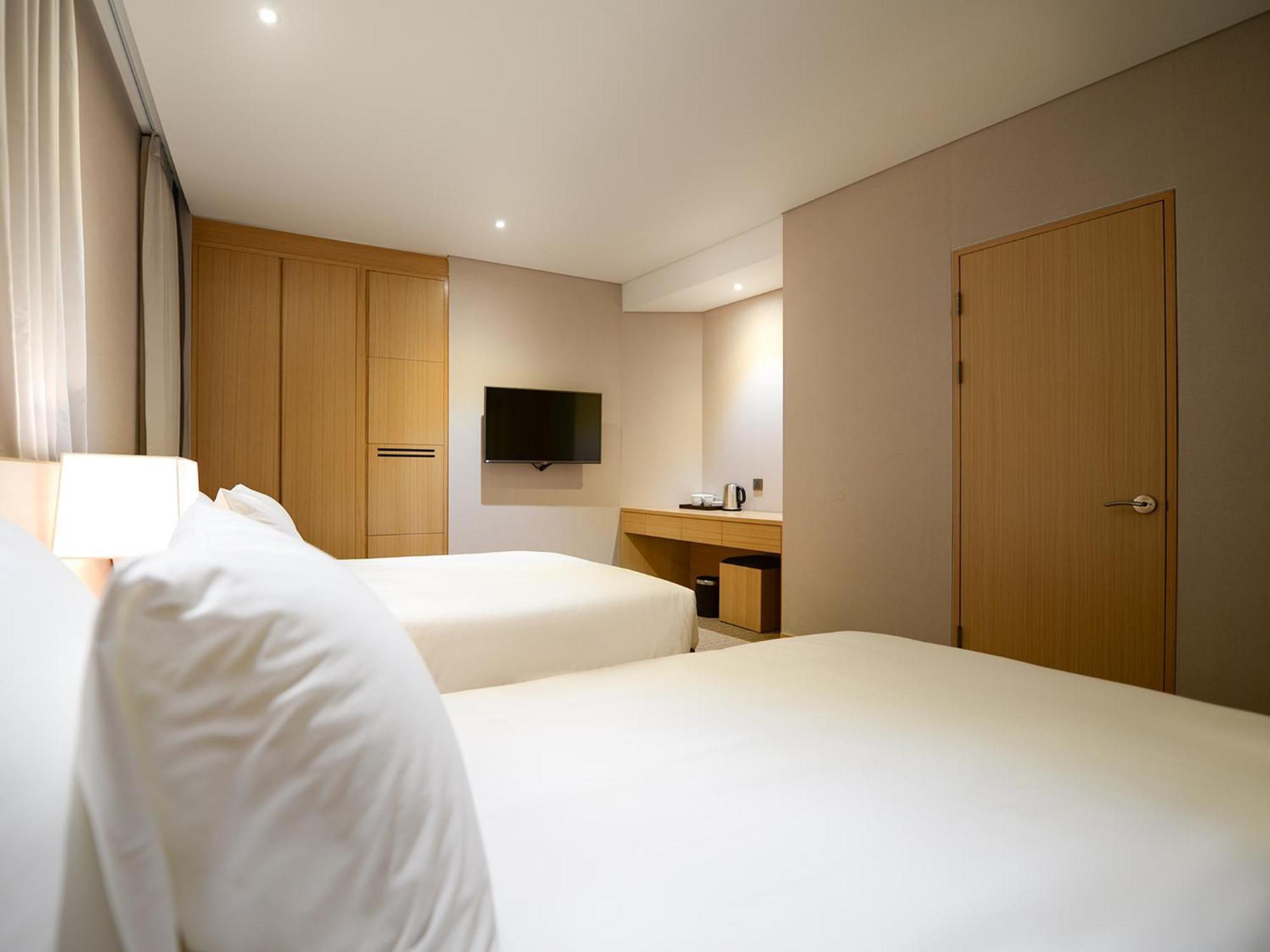 Hotel New Oriental Myeongdong Seoul Exterior photo