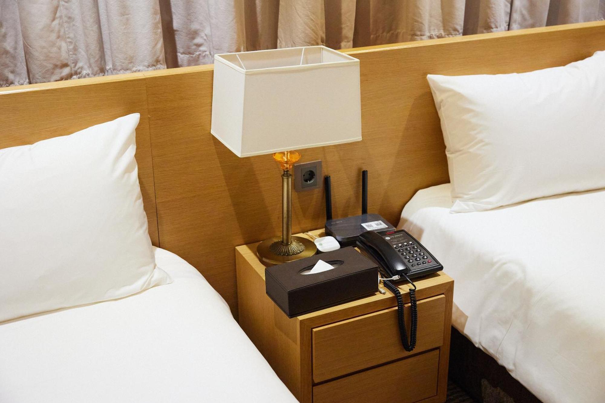 Hotel New Oriental Myeongdong Seoul Exterior photo