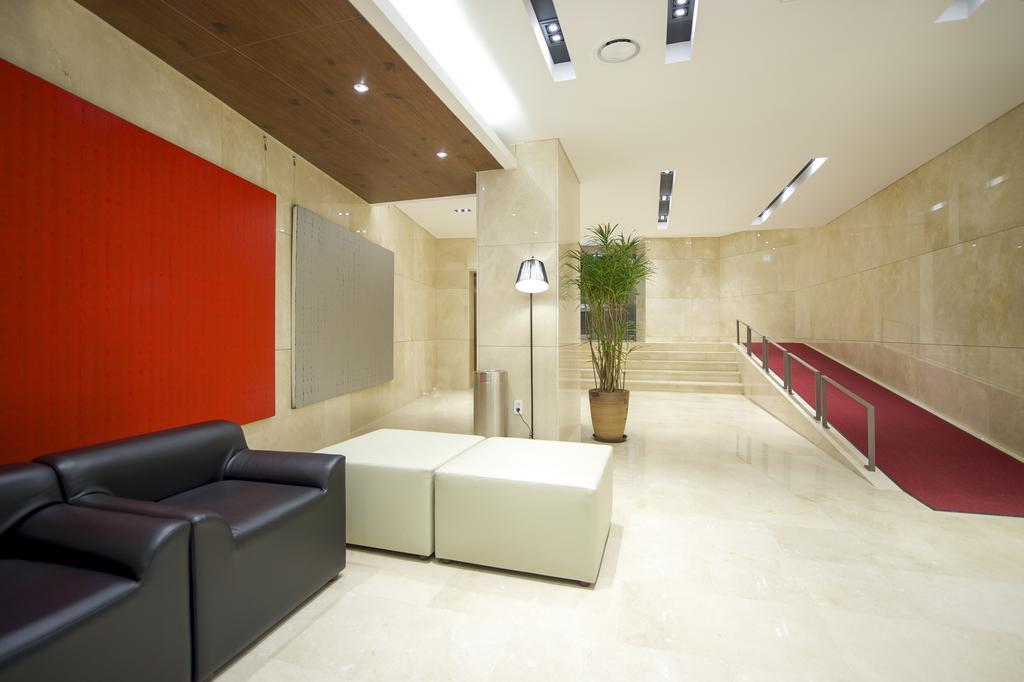 Hotel New Oriental Myeongdong Seoul Exterior photo